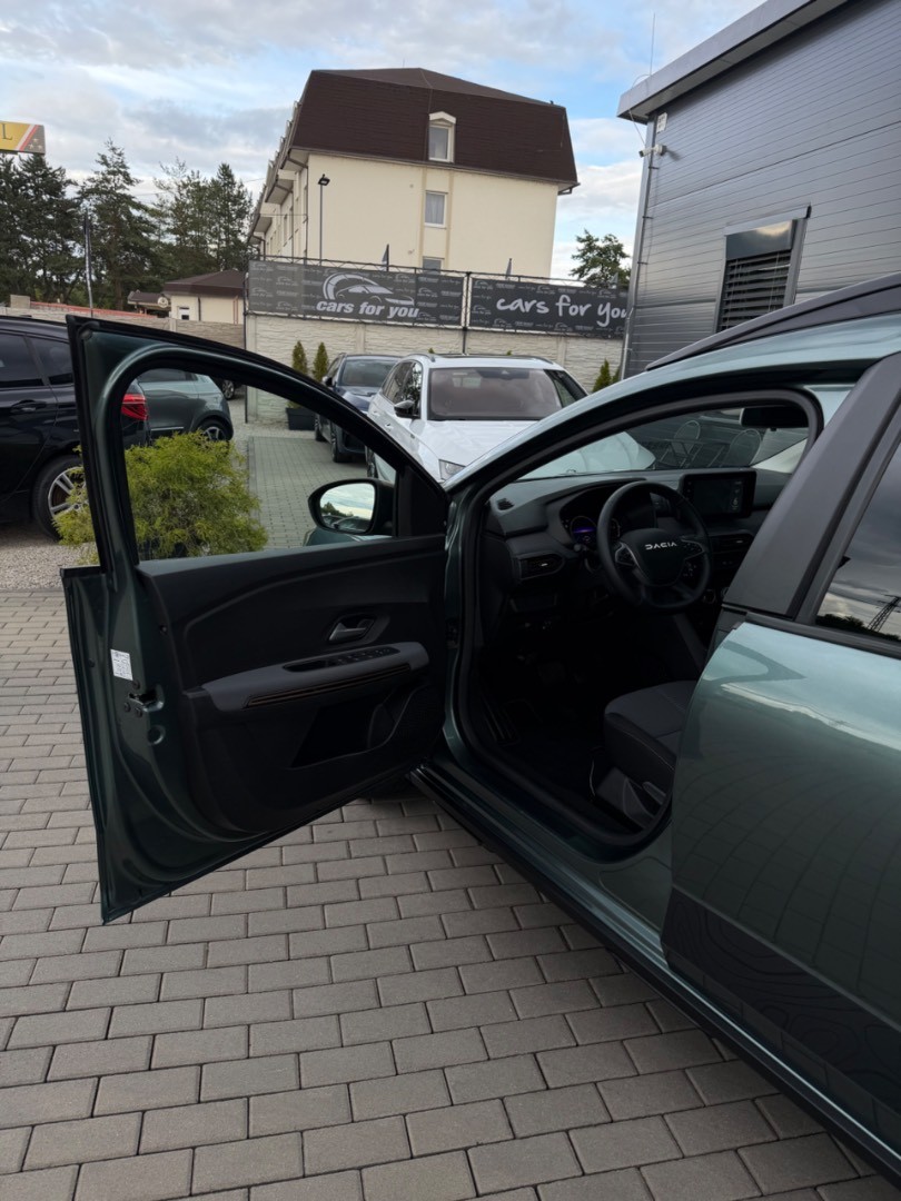 Dacia Jogger EXTREME 1.6Hybrid 140PS A/T 5M