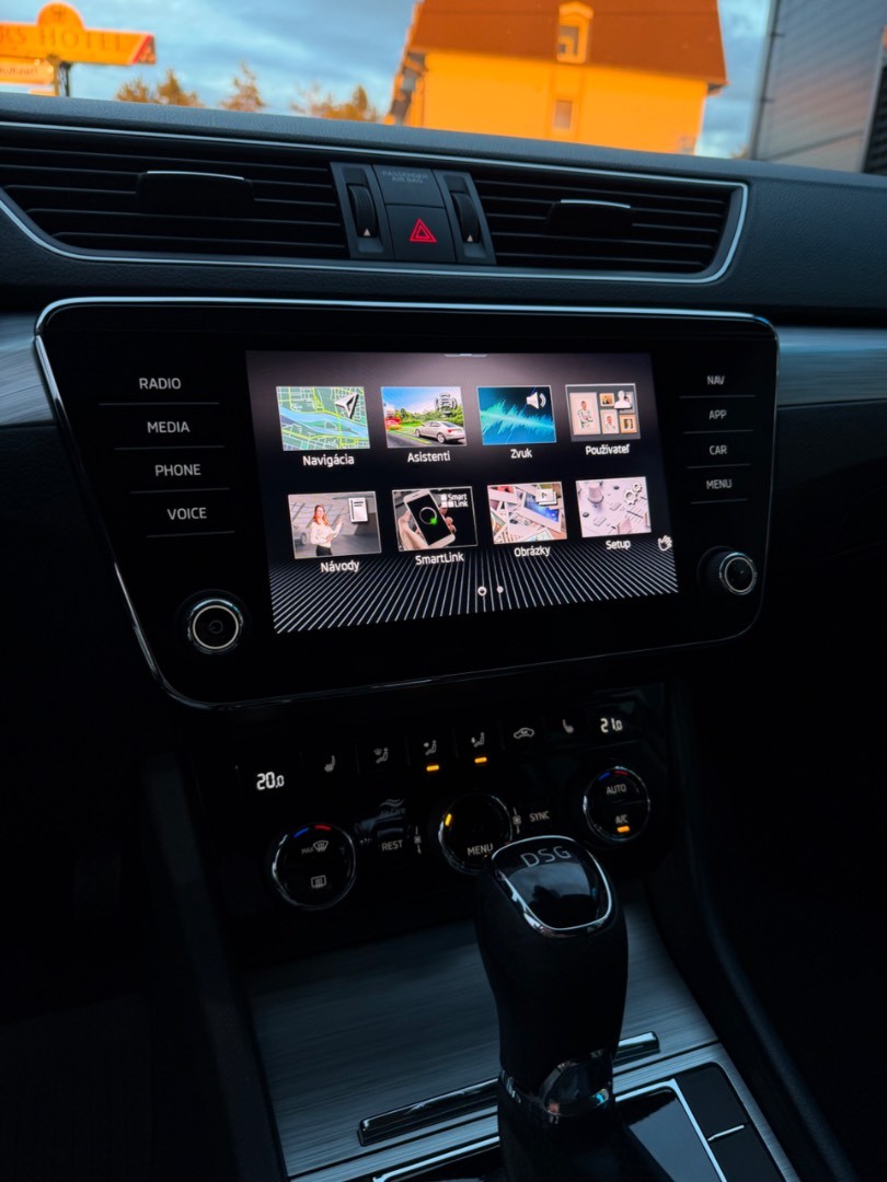 Škoda Superb 2.0TDi DSG Style SK ŠPZ