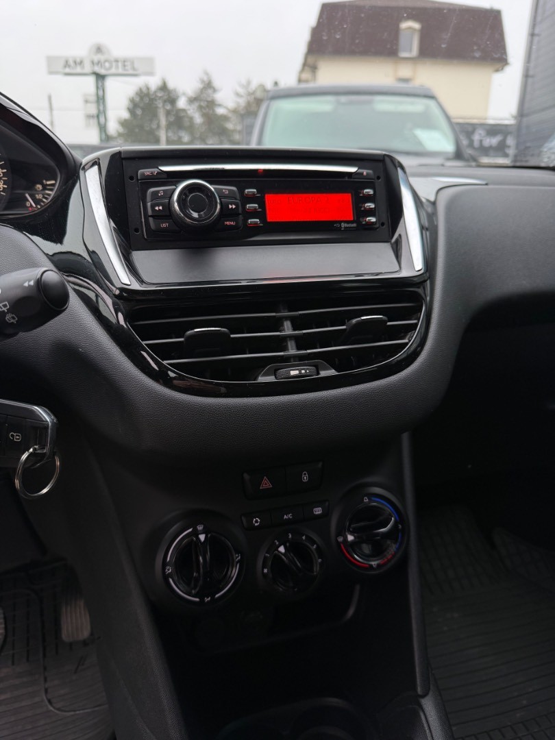 Peugeot 208 1.6 BlueHDi Active
