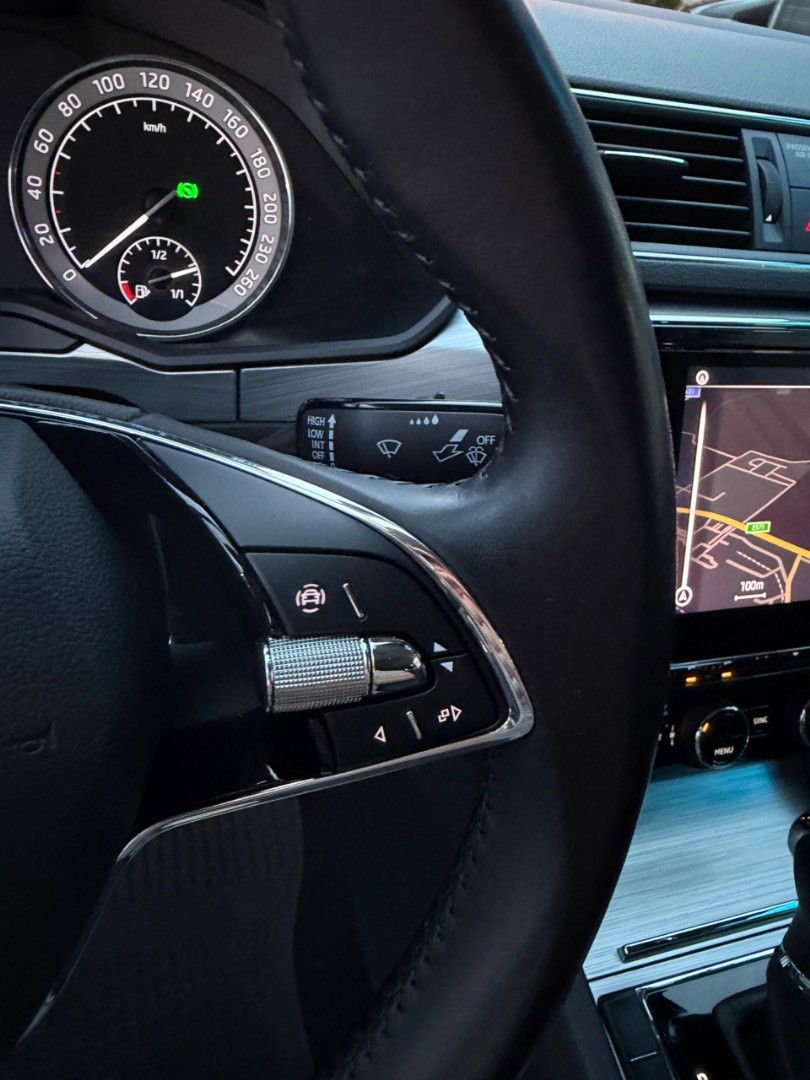 Škoda Superb 2.0TDi DSG Style SK ŠPZ