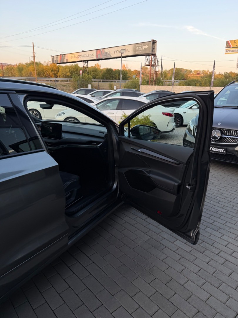 Škoda Enyaq 80X 4×4 82kWh Sportline Edition ŤAŽNÉ-360