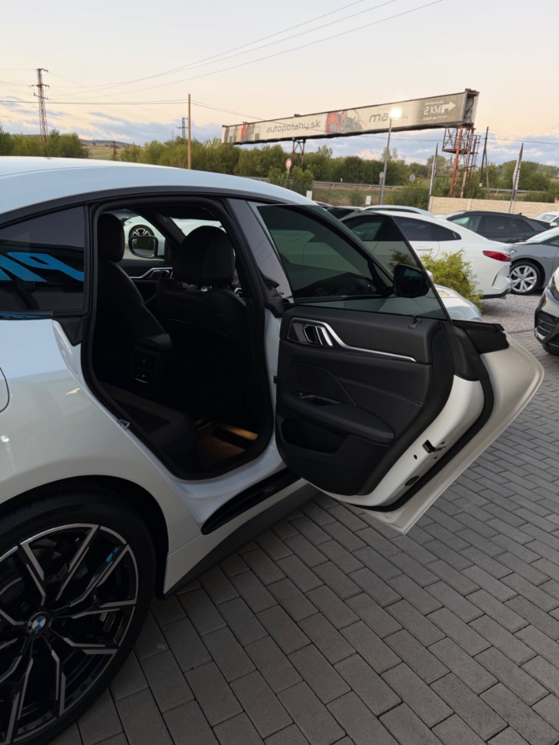 BMW Rad 4 Gran Coupé 420d   x-Drive A/T M-Sport line SK ŠPZ