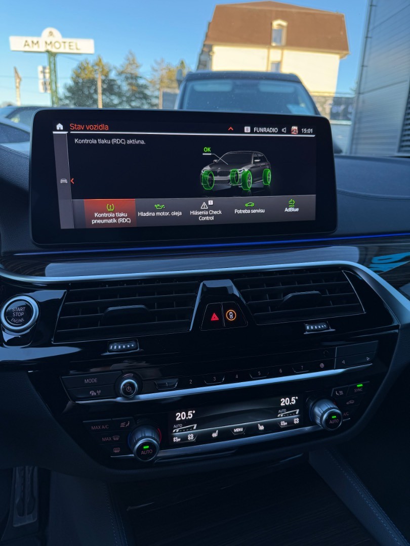 BMW Rad 5 Touring 530d  mHEV x-Drive A/T M-Sport M-sedadlá Edition SK ŠPZ