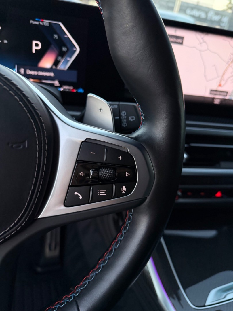 BMW X7 M60i x-Drive M-Sport HEV A/T 7-MIESTNE