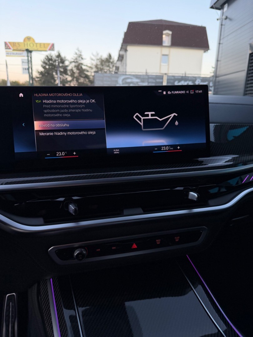 BMW X7 M60i x-Drive M-Sport HEV A/T 7-MIESTNE