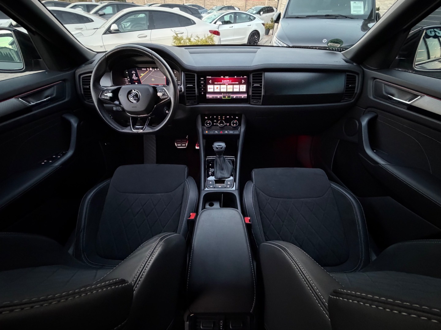 Škoda Kodiaq 2.0TDi DSG 4×4 Sportline ŤAŽNÉ-VIRTUAL-KAMERA