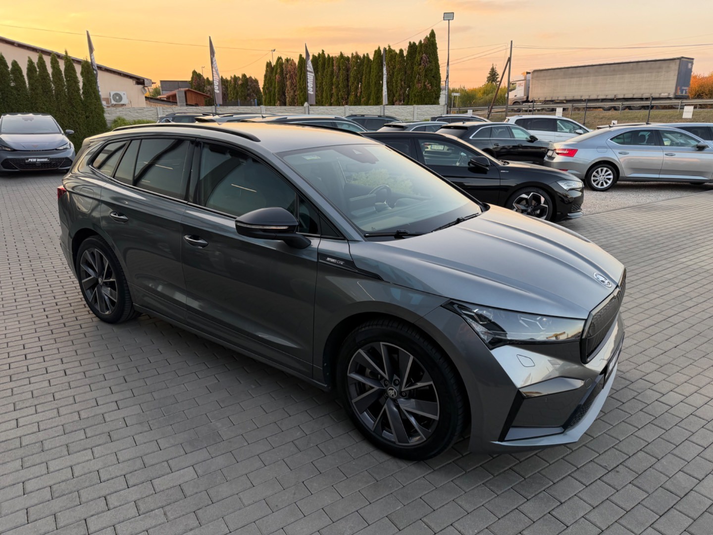 Škoda Enyaq 80X 4×4 82kWh Sportline Edition ŤAŽNÉ-360