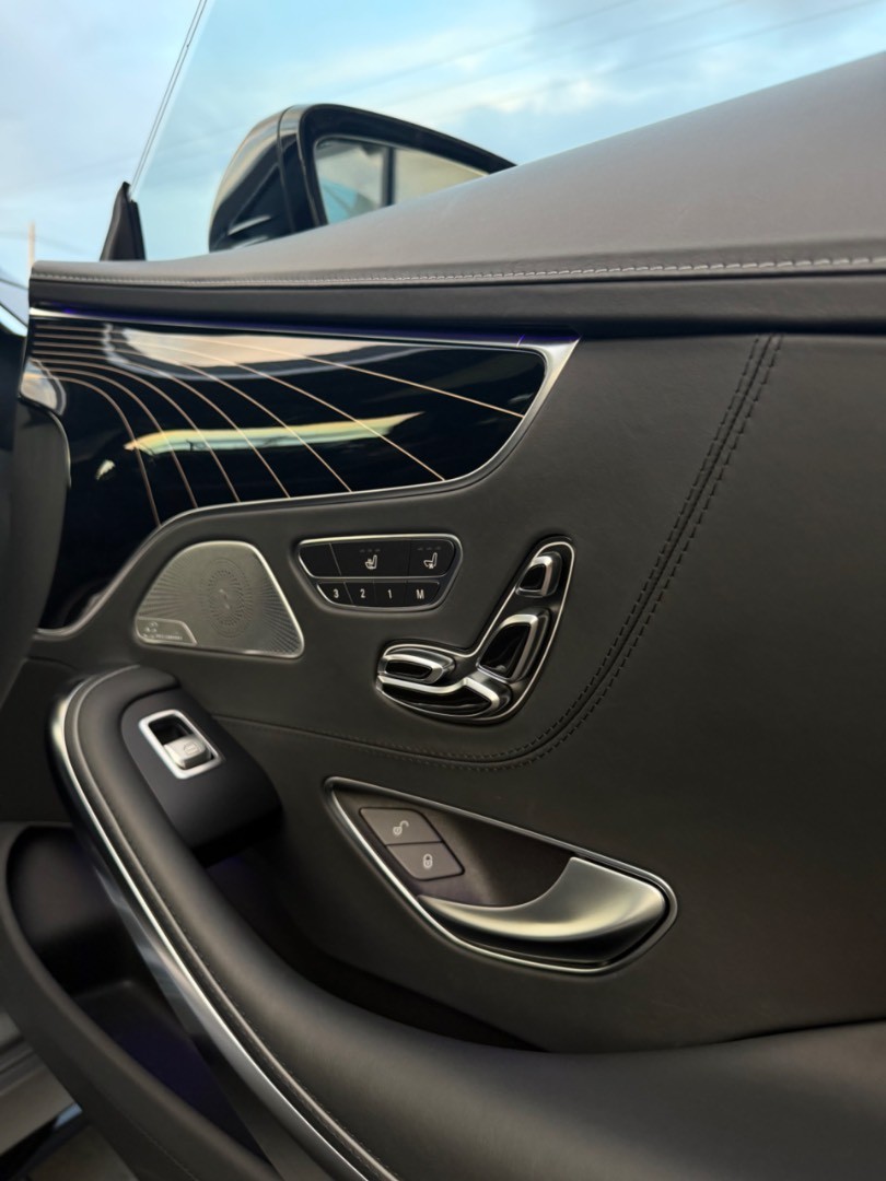 Mercedes-Benz S trieda Kupé Coupé 63 AMG 4Matic designo FULL