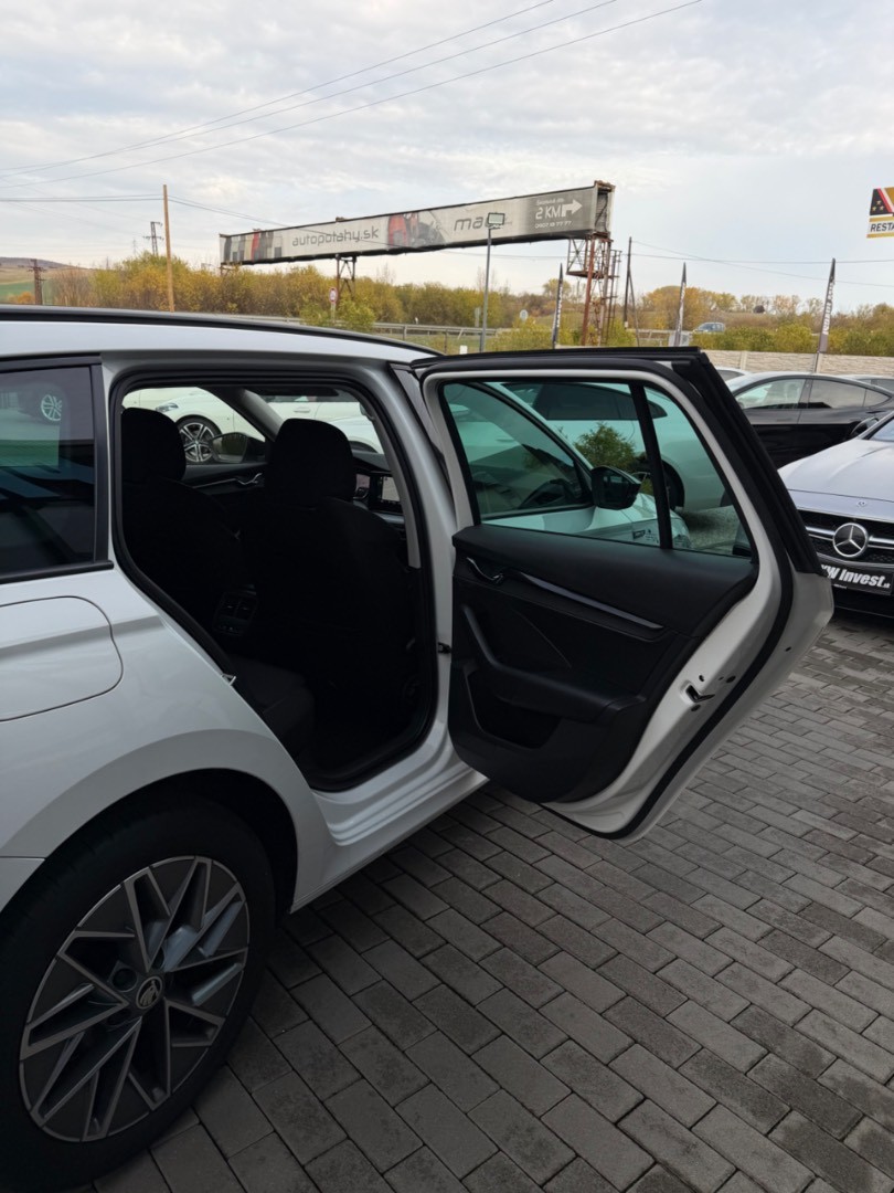 Škoda Octavia Combi 2.0TDi DSG Sport packet