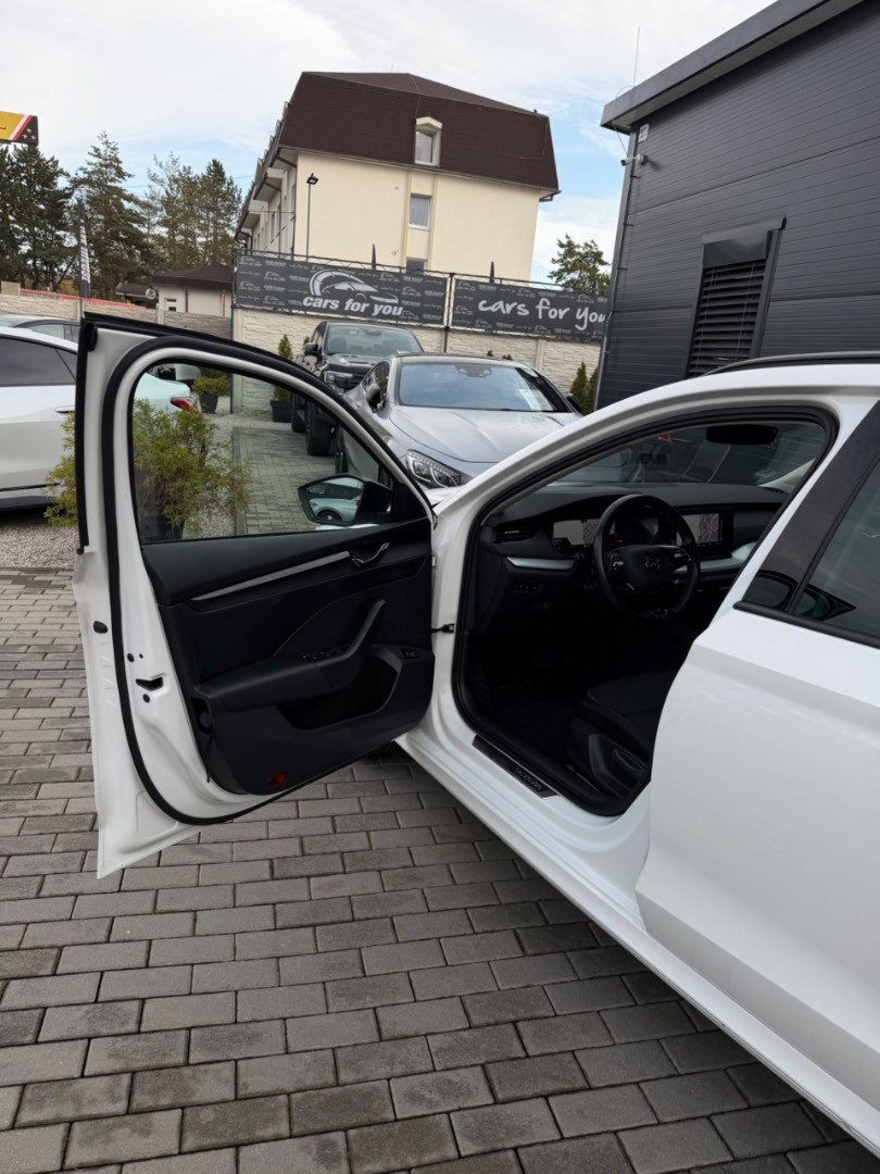 Škoda Octavia Combi 2.0TDi DSG Sport packet
