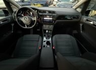 Volkswagen Touran 2.0TDi DSG Highline 7MIESTNY *ŤAŽNÉ*