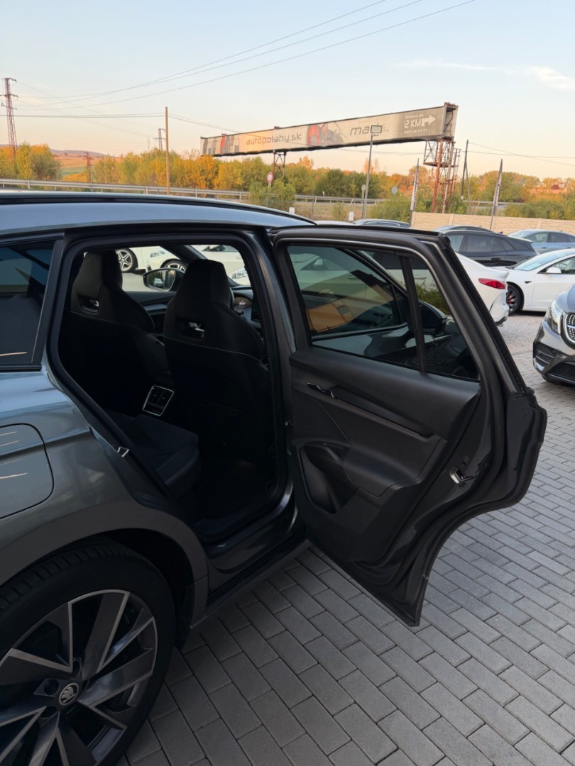 Škoda Enyaq 80X 4×4 82kWh Sportline Edition ŤAŽNÉ-360