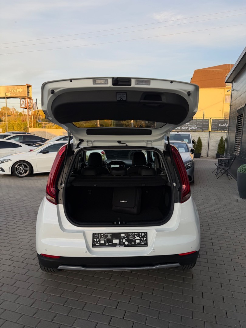 Kia E-Soul Platinum 150kW TEPELNÉ ČERPADLO-SOH 97,2%
