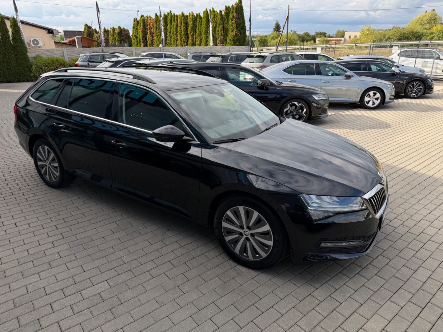 Škoda Superb Combi 2.0TDi DSG Style SK ŠPZ