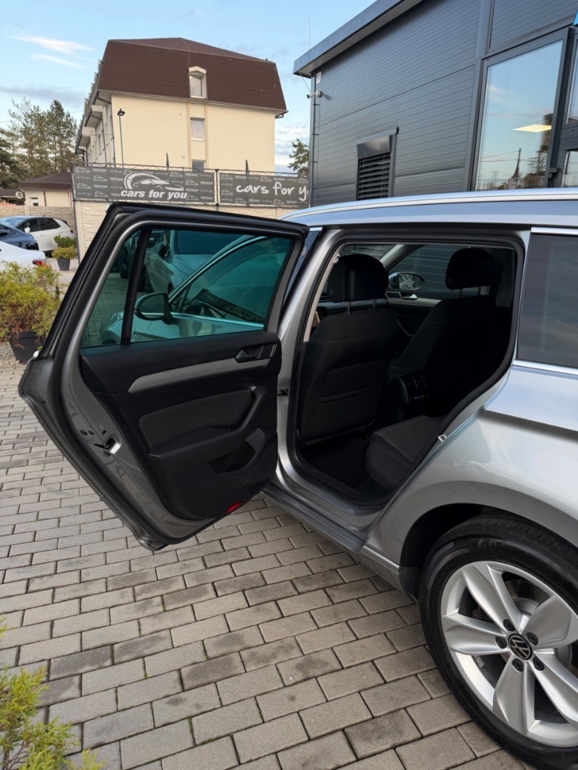 Volkswagen Passat Variant 2.0 TDI EVO Elegance DSG