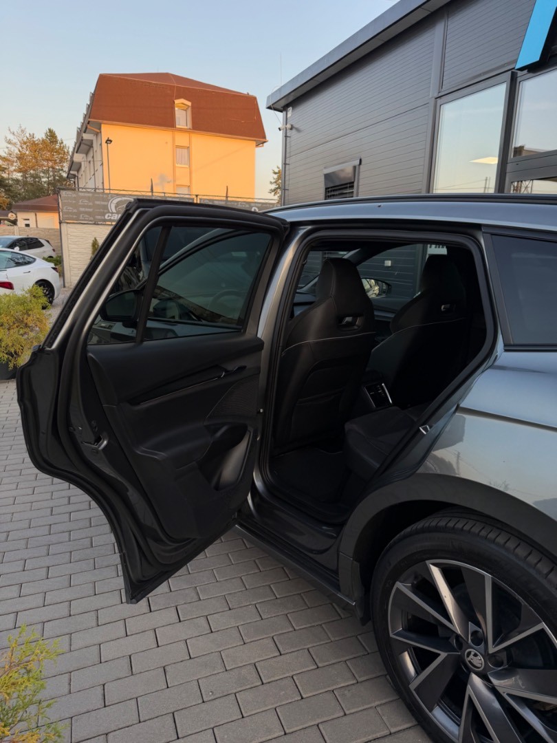 Škoda Enyaq 80X 4×4 82kWh Sportline Edition ŤAŽNÉ-360