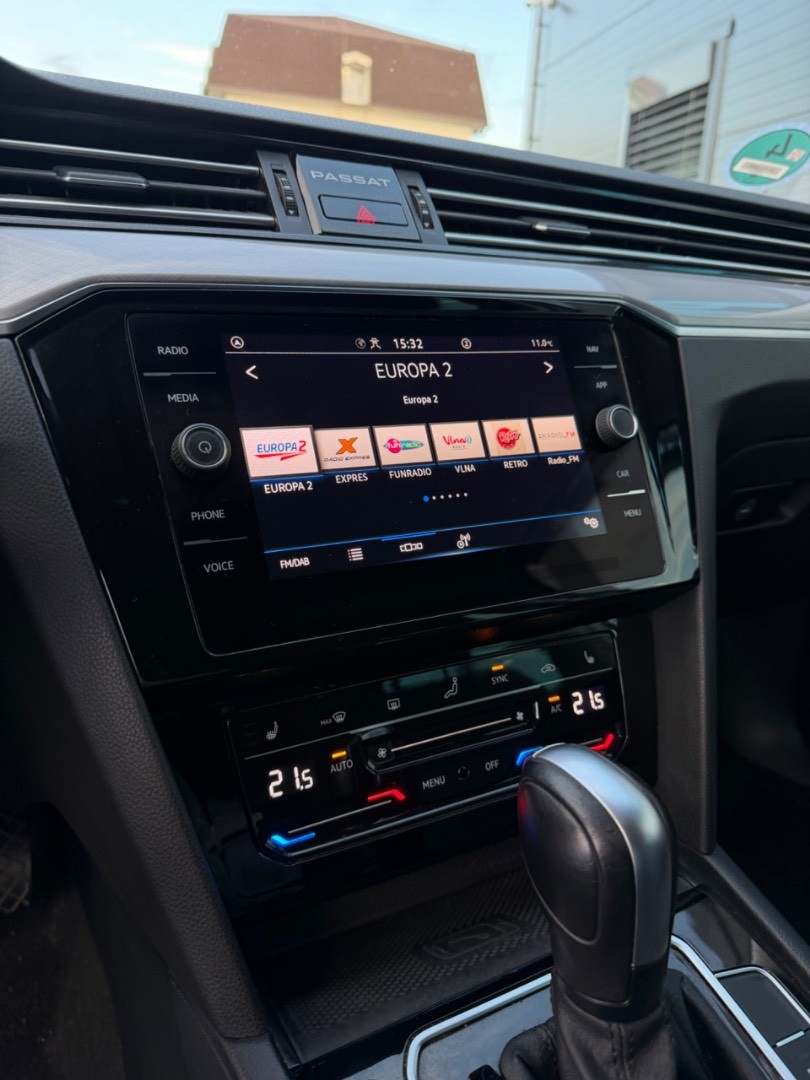 Volkswagen Passat Variant 2.0 TDI EVO Elegance DSG