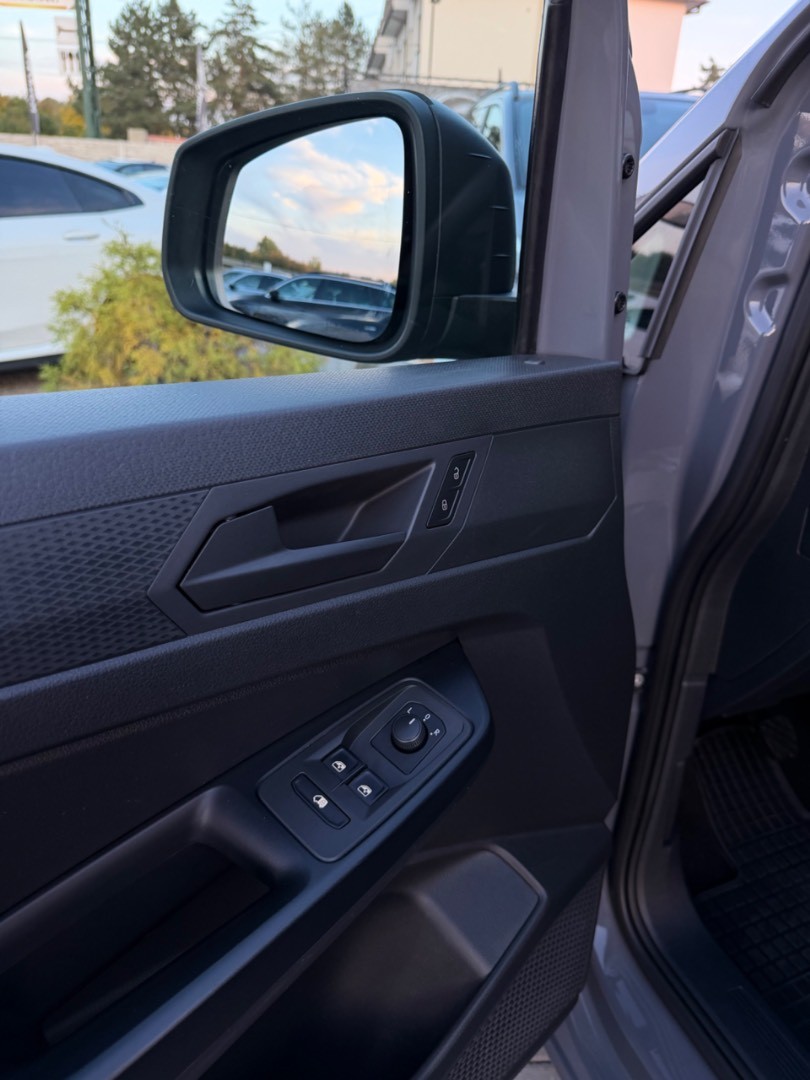Volkswagen Caddy 2.0TDi 2M SK ŠPZ