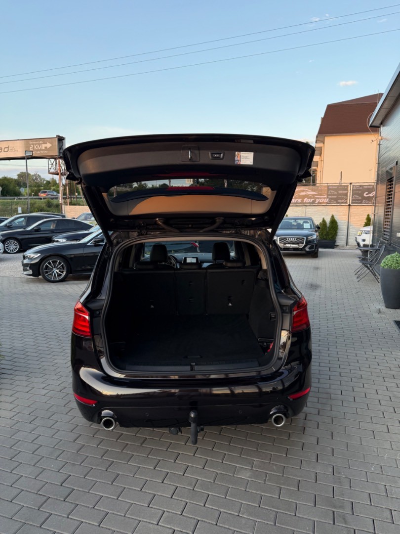 BMW Rad 2 Gran Tourer 2   220d xDrive A/T