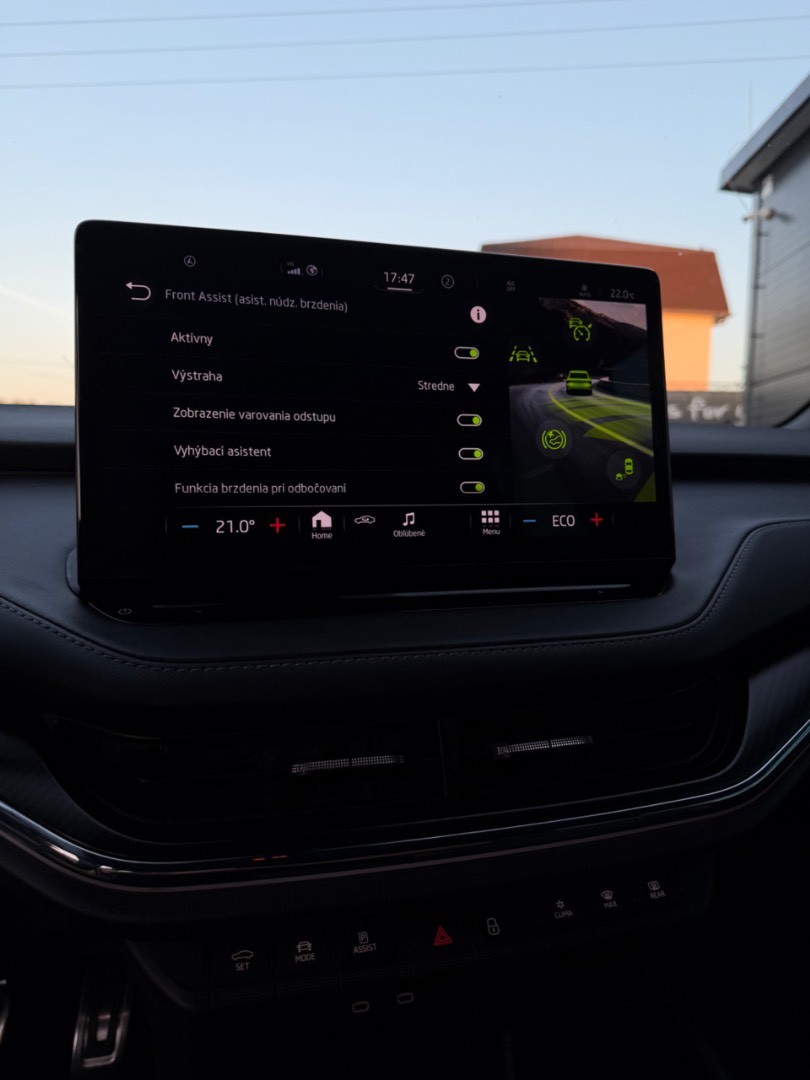 Škoda Enyaq 80X 4×4 82kWh Sportline Edition ŤAŽNÉ-360