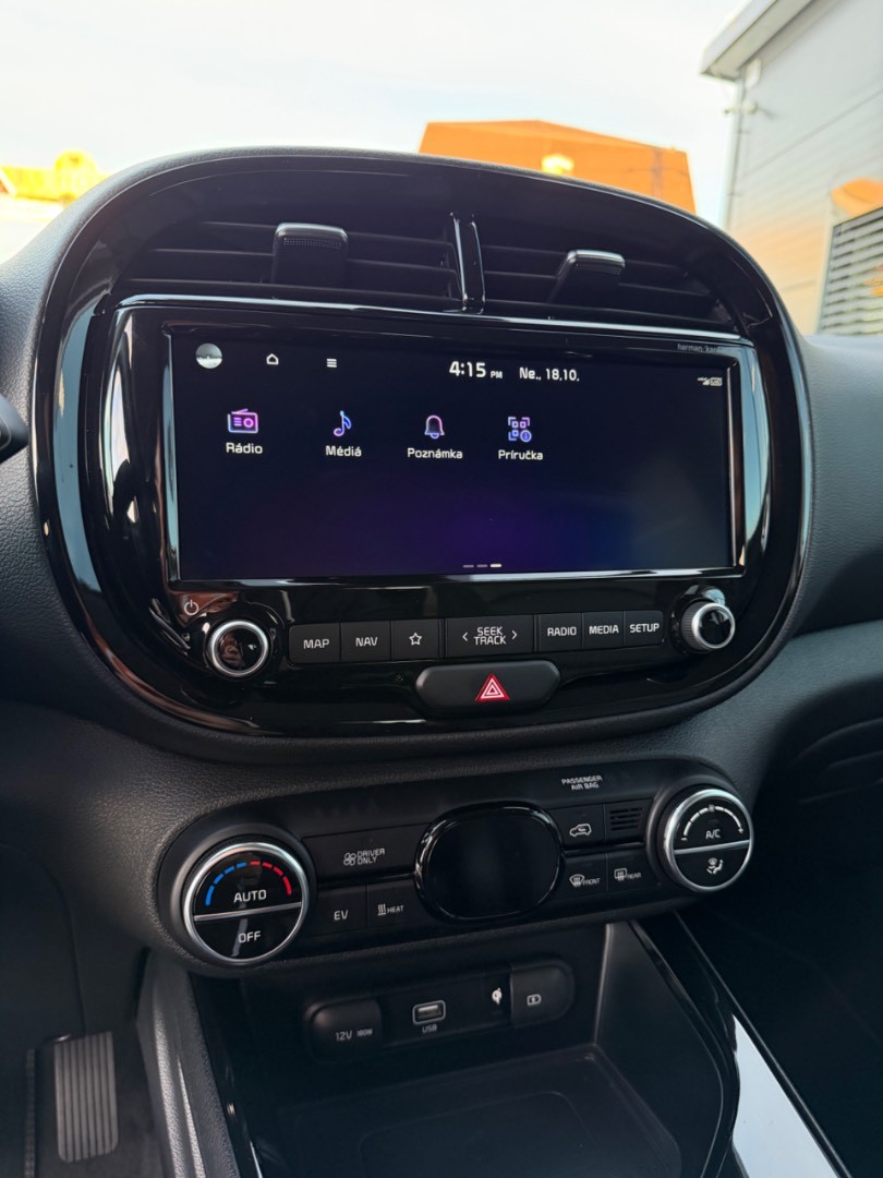 Kia E-Soul Platinum 150kW TEPELNÉ ČERPADLO-SOH 97,2%