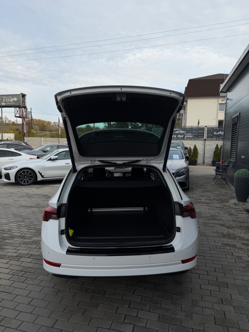 Škoda Octavia Combi 2.0TDi DSG Sport packet