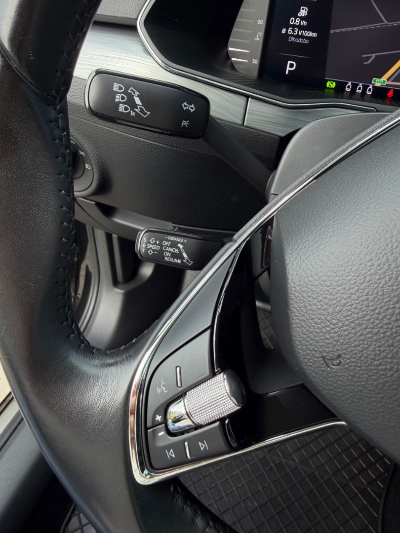 Škoda Superb Combi 2.0TDi DSG Style SK ŠPZ