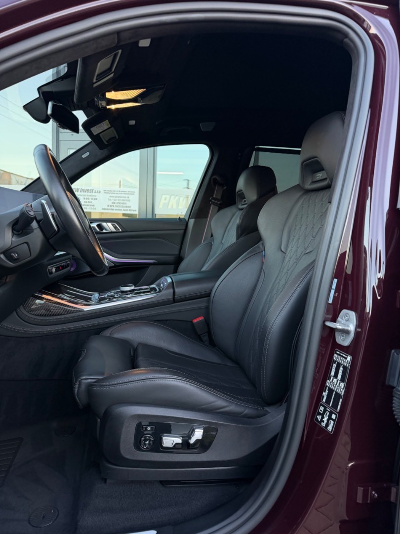 BMW X7 M60i x-Drive M-Sport HEV A/T 7-MIESTNE