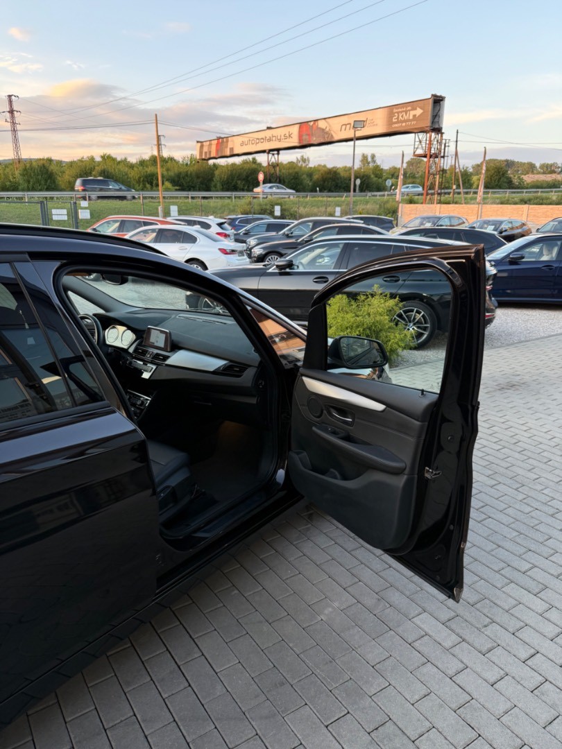 BMW Rad 2 Gran Tourer 2   220d xDrive A/T
