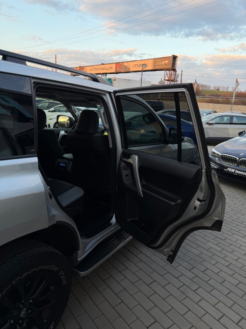 Toyota Land Cruiser 2.8 D-4D 204 Executive A/T 4×4