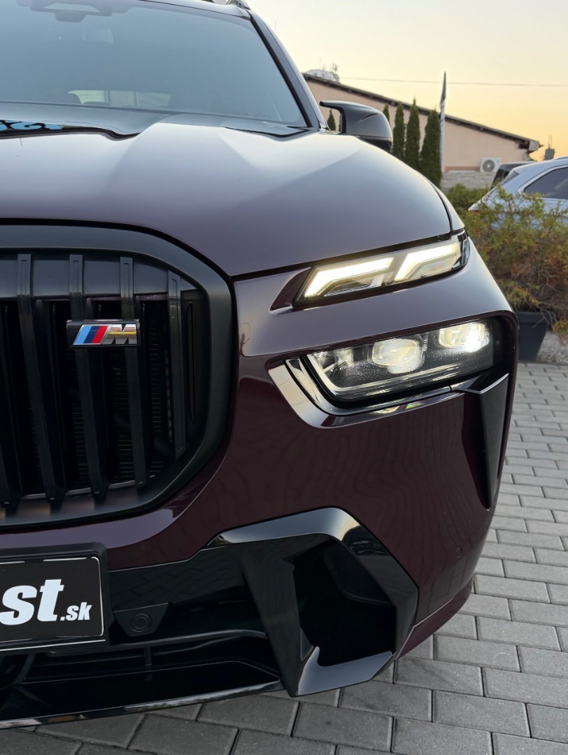 BMW X7 M60i x-Drive M-Sport HEV A/T 7-MIESTNE