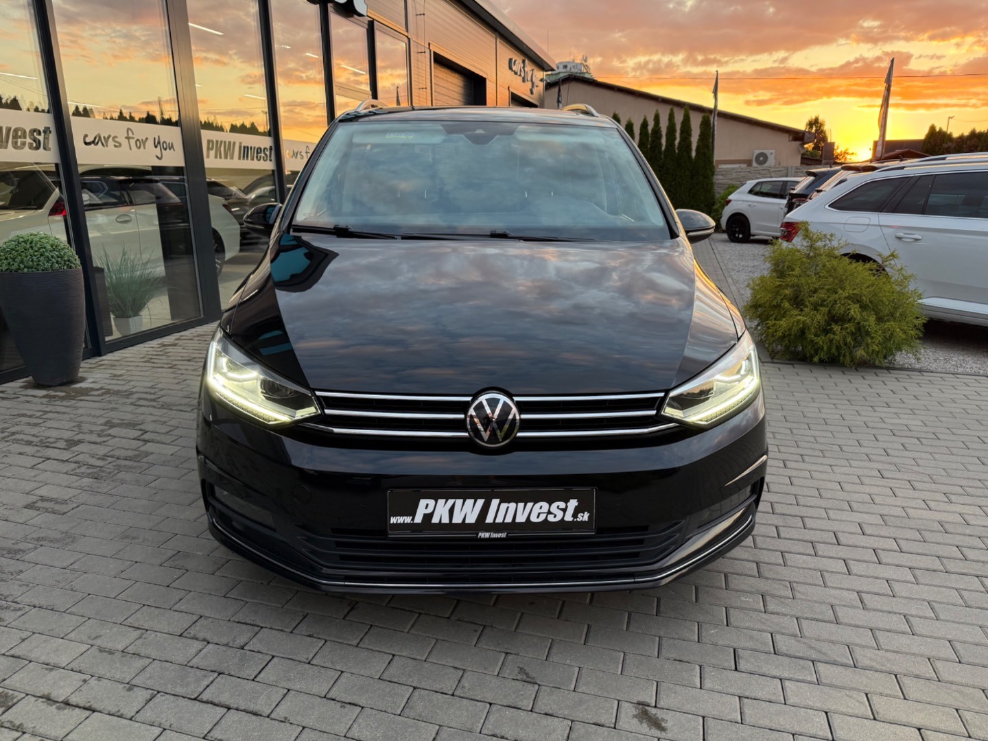 Volkswagen Touran 2.0TDi DSG Highline 7MIESTNY *ŤAŽNÉ*