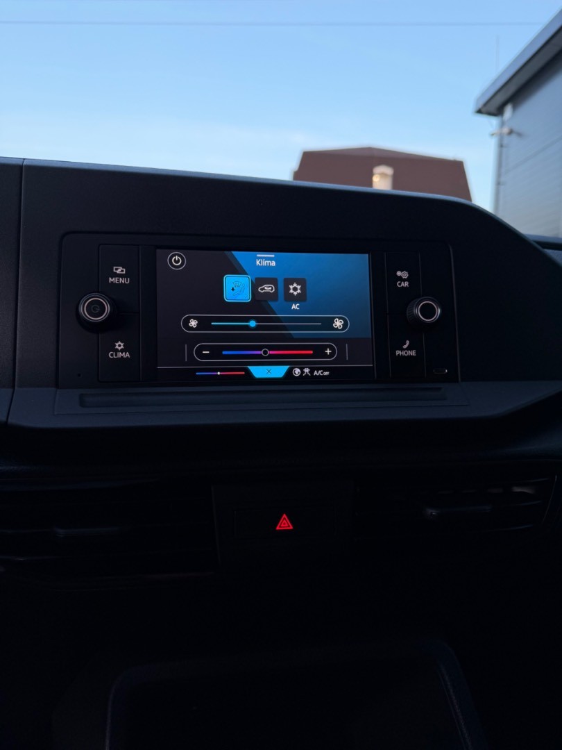 Volkswagen Caddy 2.0TDi 2M SK ŠPZ