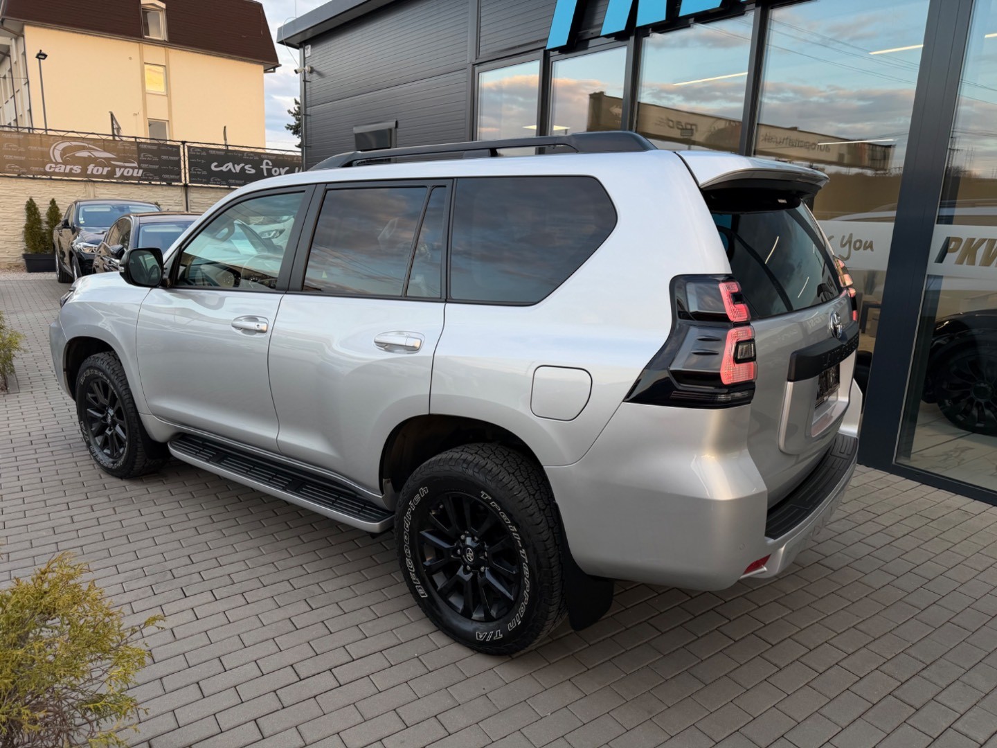 Toyota Land Cruiser 2.8 D-4D 204 Executive A/T 4×4