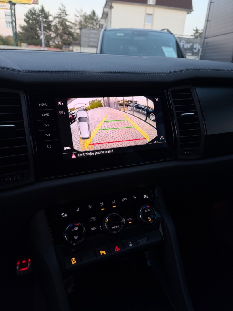 Škoda Kodiaq 2.0TDi DSG 4×4 Sportline ŤAŽNÉ-VIRTUAL-KAMERA
