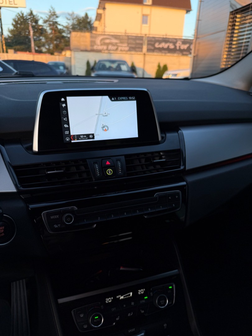 BMW Rad 2 Gran Tourer 2   220d xDrive A/T