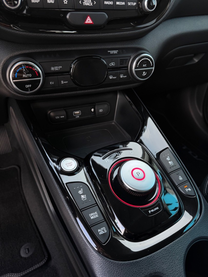 Kia E-Soul Platinum 150kW TEPELNÉ ČERPADLO-SOH 97,2%