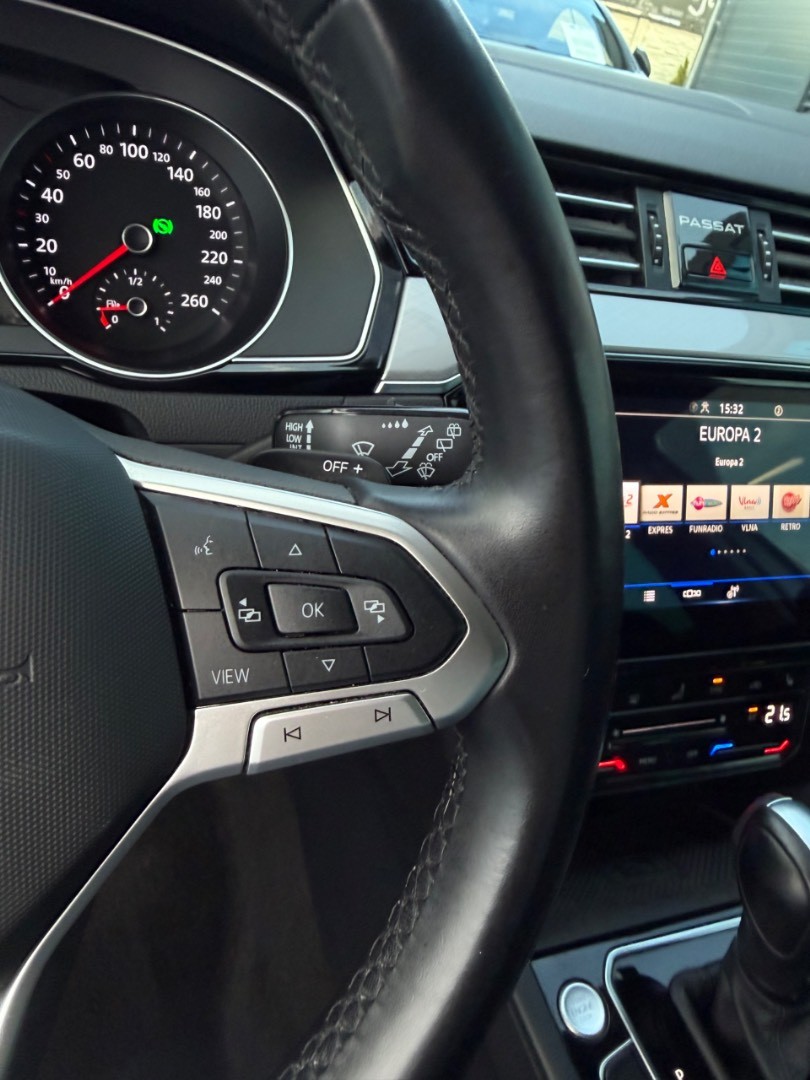 Volkswagen Passat Variant 2.0 TDI EVO Elegance DSG