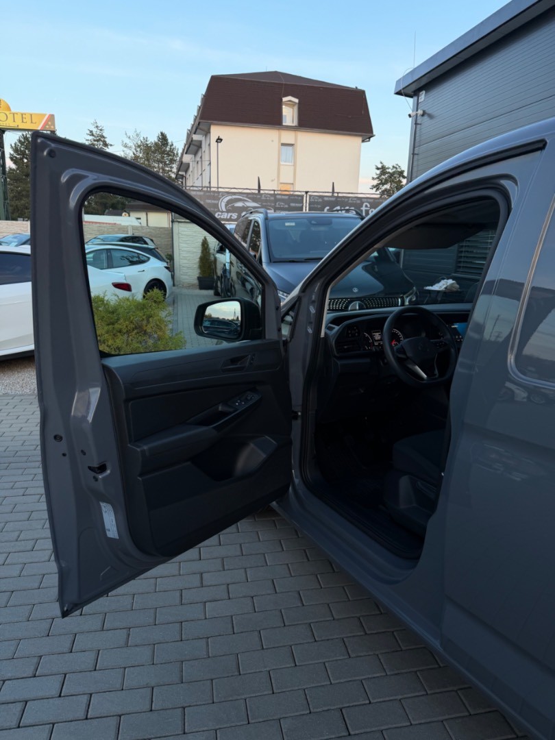Volkswagen Caddy 2.0TDi 2M SK ŠPZ