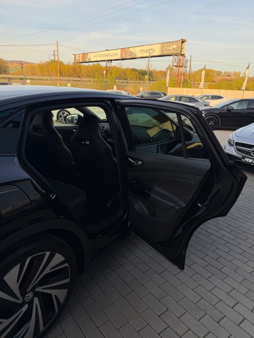 Volkswagen ID.5 GTX 82kWh/220kW TEPELKO