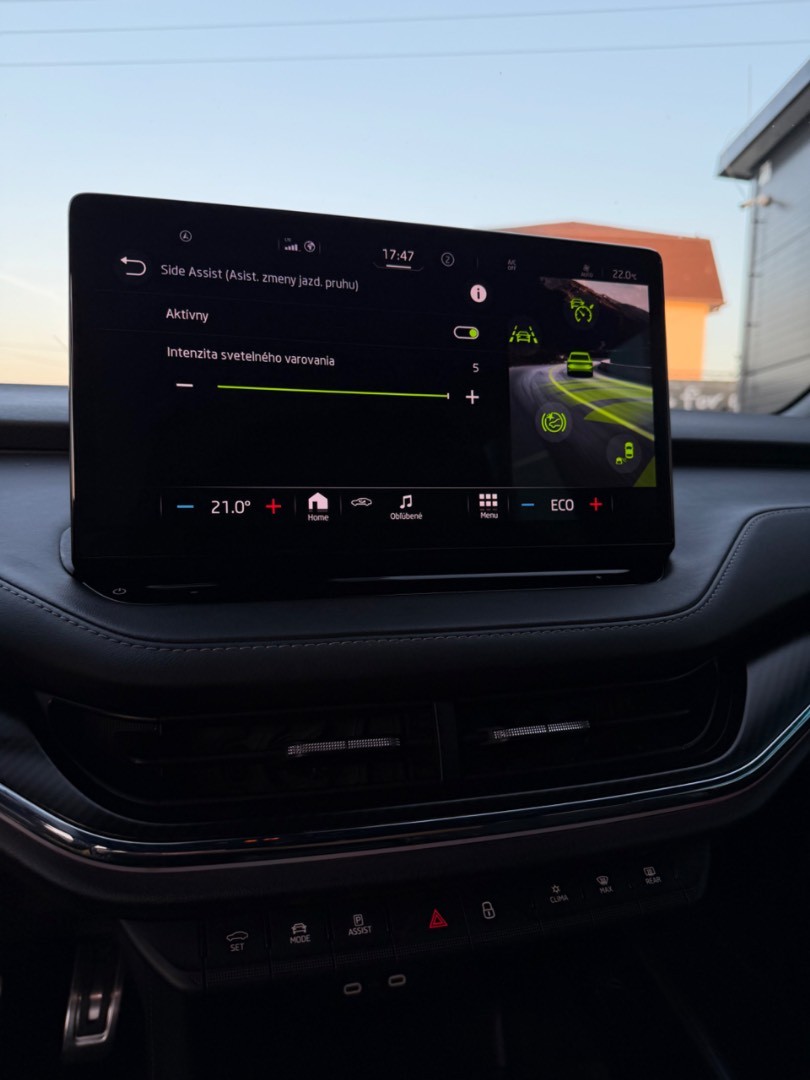 Škoda Enyaq 80X 4×4 82kWh Sportline Edition ŤAŽNÉ-360