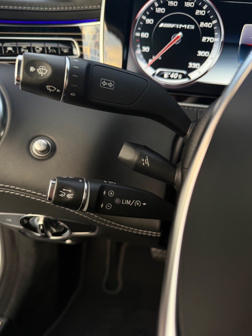 Mercedes-Benz S trieda Kupé Coupé 63 AMG 4Matic designo FULL