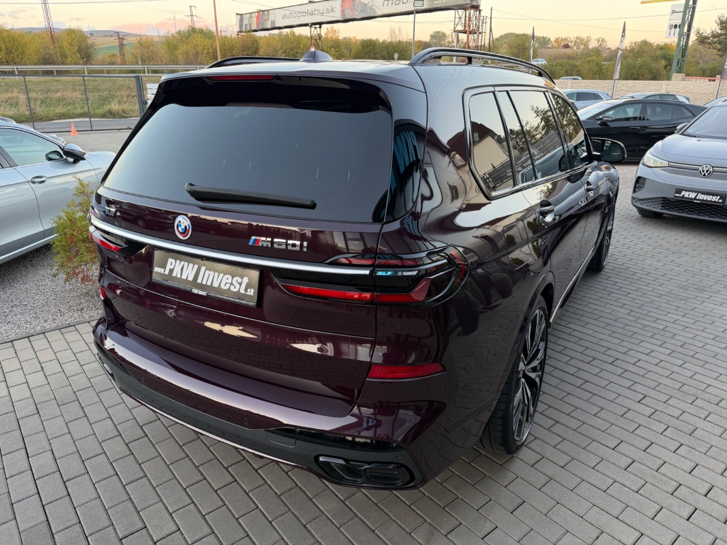 BMW X7 M60i x-Drive M-Sport HEV A/T 7-MIESTNE
