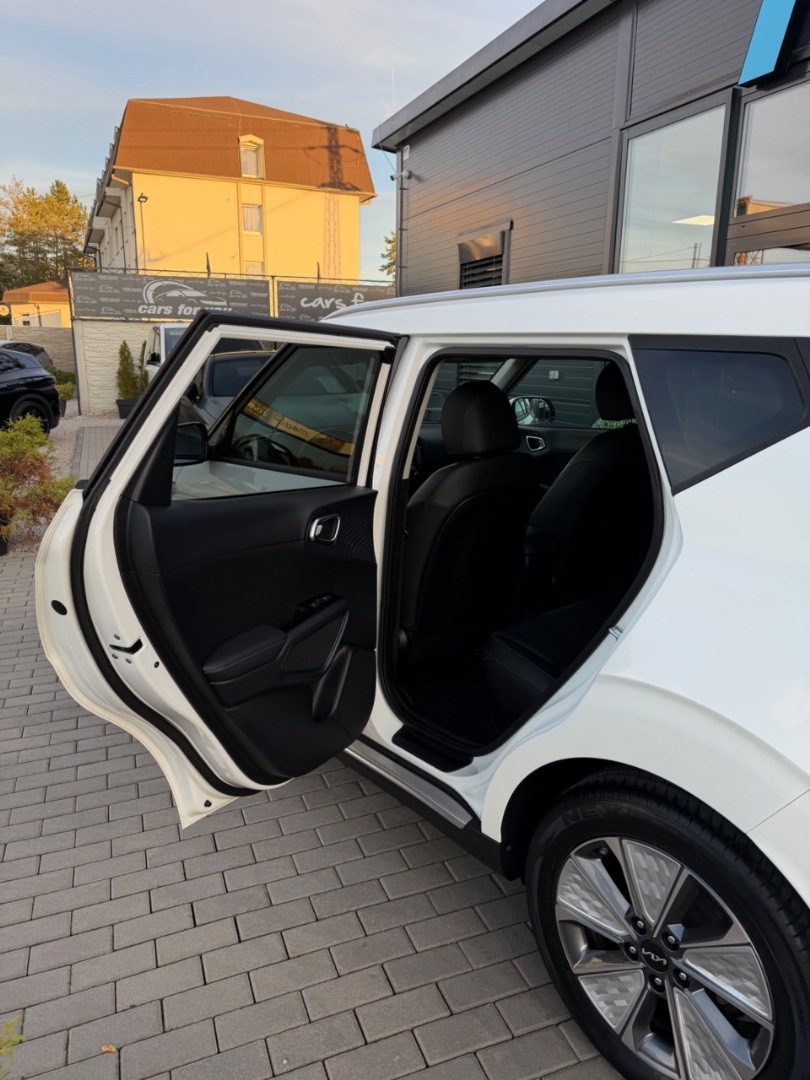 Kia E-Soul Platinum 150kW TEPELNÉ ČERPADLO-SOH 97,2%