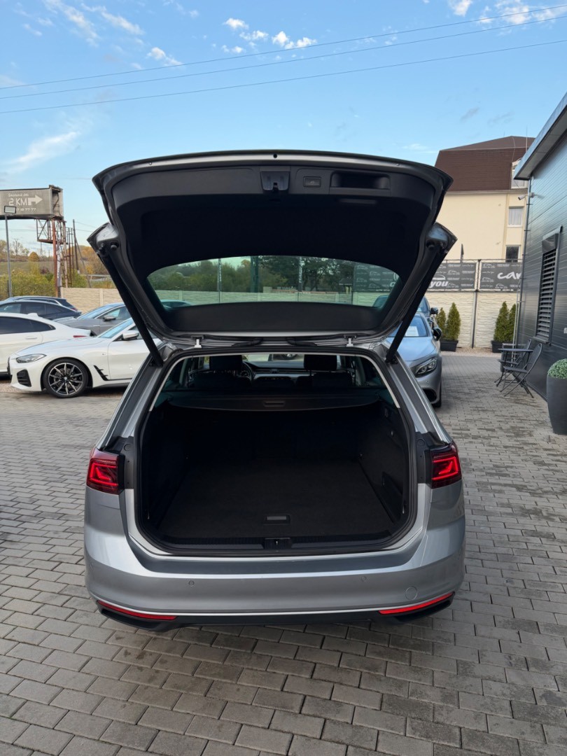 Volkswagen Passat Variant 2.0 TDI EVO Elegance DSG